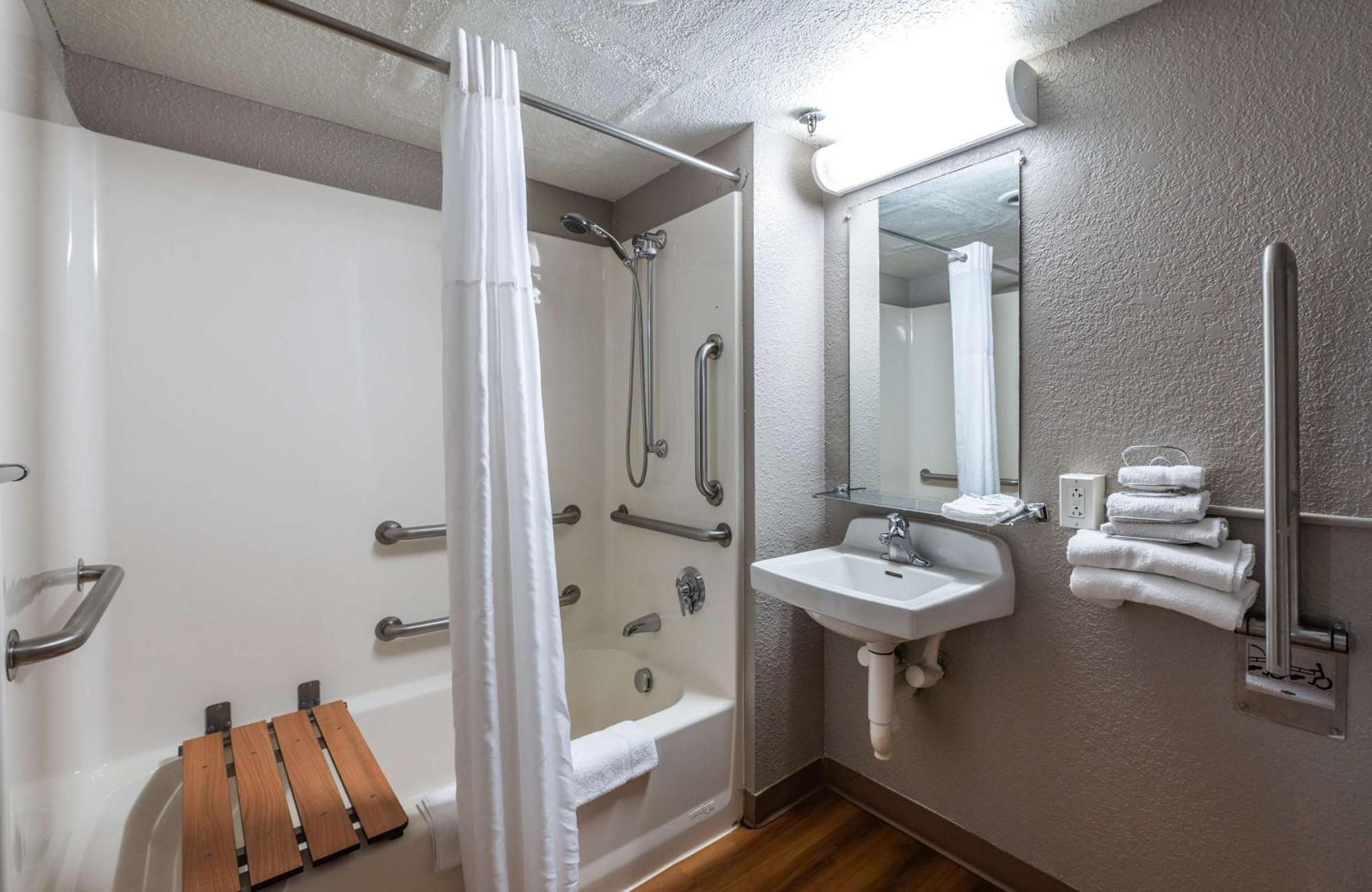 Motel 6-Branford, Ct - New Haven Eksteriør bilde