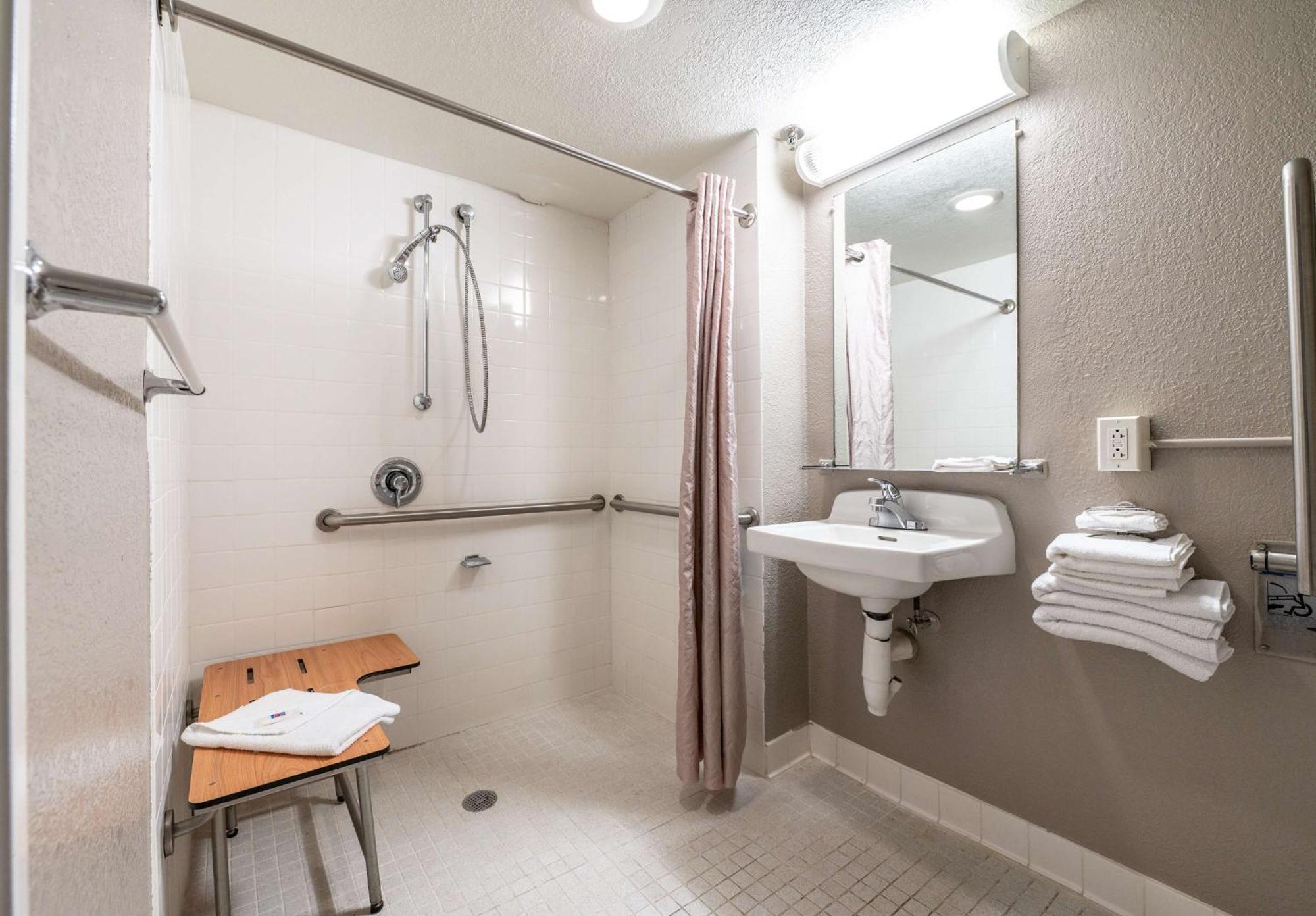 Motel 6-Branford, Ct - New Haven Eksteriør bilde