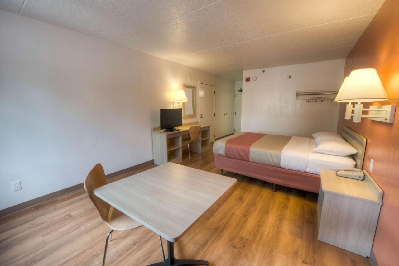 Motel 6-Branford, Ct - New Haven Eksteriør bilde