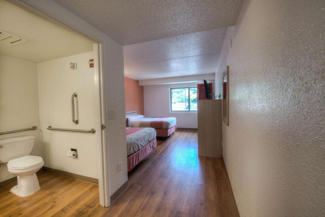 Motel 6-Branford, Ct - New Haven Eksteriør bilde